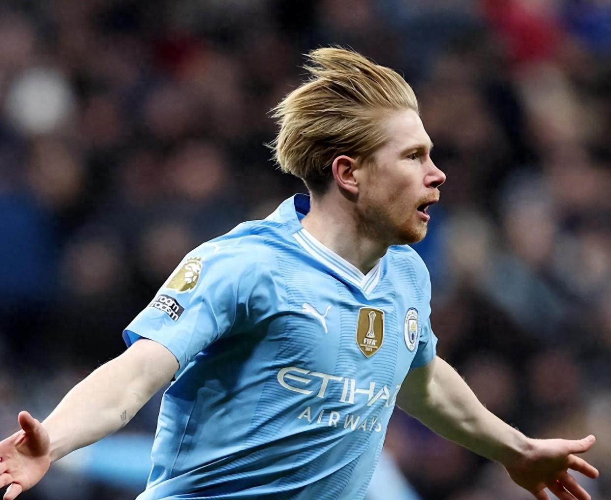 爱游戏平台包含德布劳内在法国队比赛中问鼎冠军，赛事规则更新引发热议！的词条